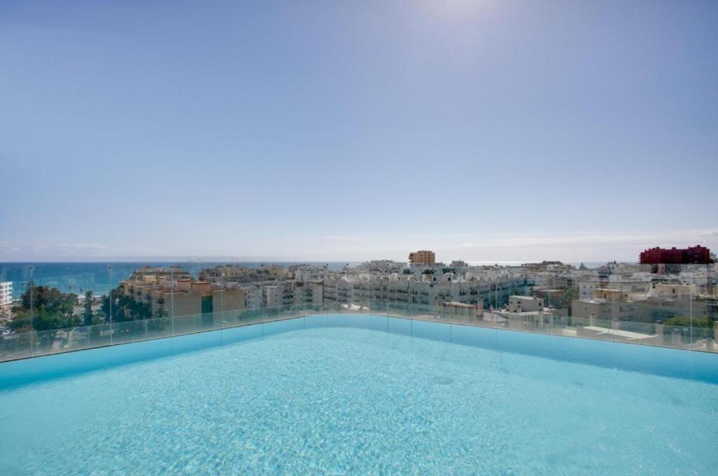 Keywise Family Luxury Infinity Beach & Golf Естепона Екстер'єр фото