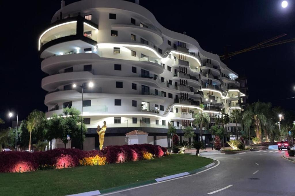 Keywise Family Luxury Infinity Beach & Golf Естепона Екстер'єр фото